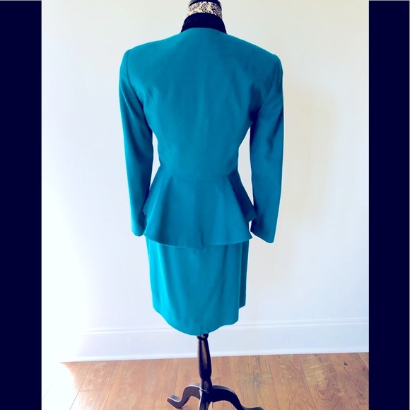 VTG 80s Black Velvet trim peplum jacket & mini skirt 10P worsted wool crêpe teal - Picture 8 of 16